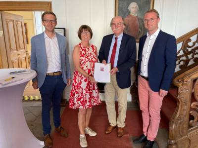 Mit der hessischen Umweltministerin Priska Hinz